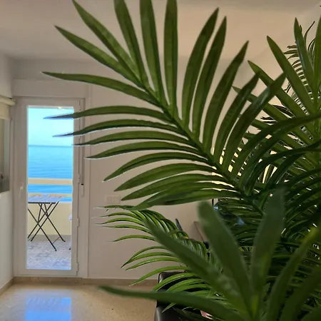 The First Line Of The Sea Apartment